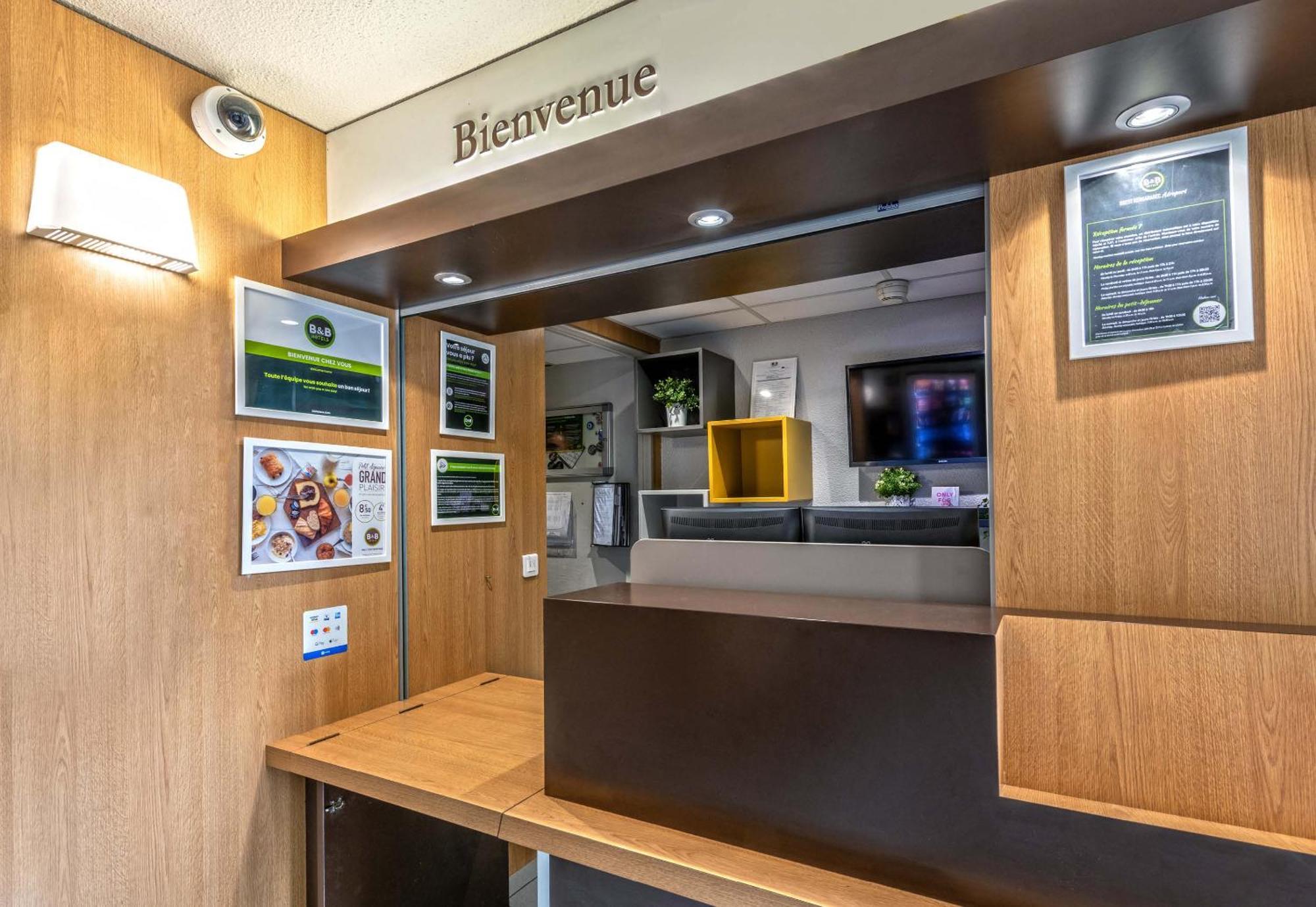 B&B Hotel Brest Kergaradec Aeroport Gouesnou Bagian luar foto