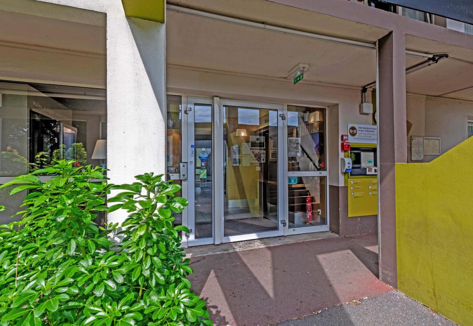 B&B Hotel Brest Kergaradec Aeroport Gouesnou Bagian luar foto