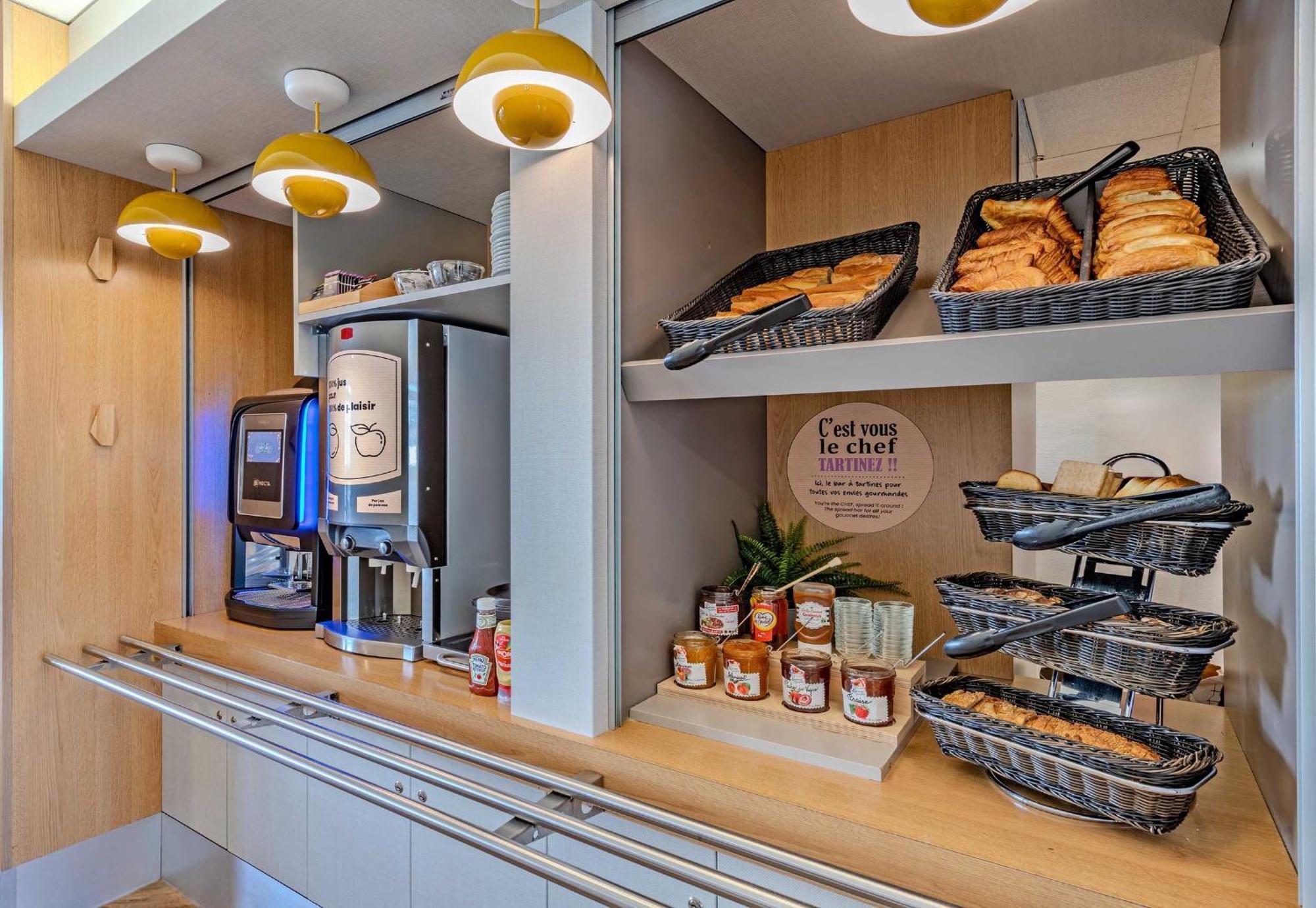 B&B Hotel Brest Kergaradec Aeroport Gouesnou Bagian luar foto