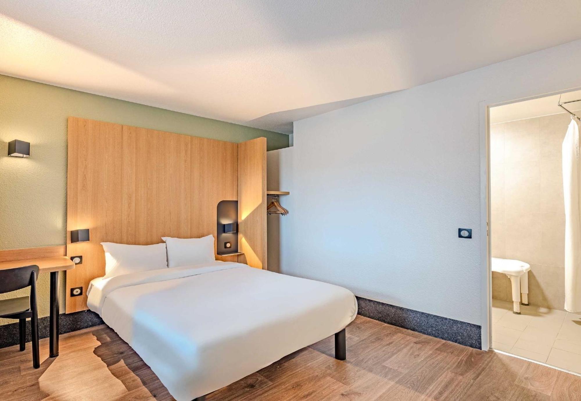 B&B Hotel Brest Kergaradec Aeroport Gouesnou Bagian luar foto