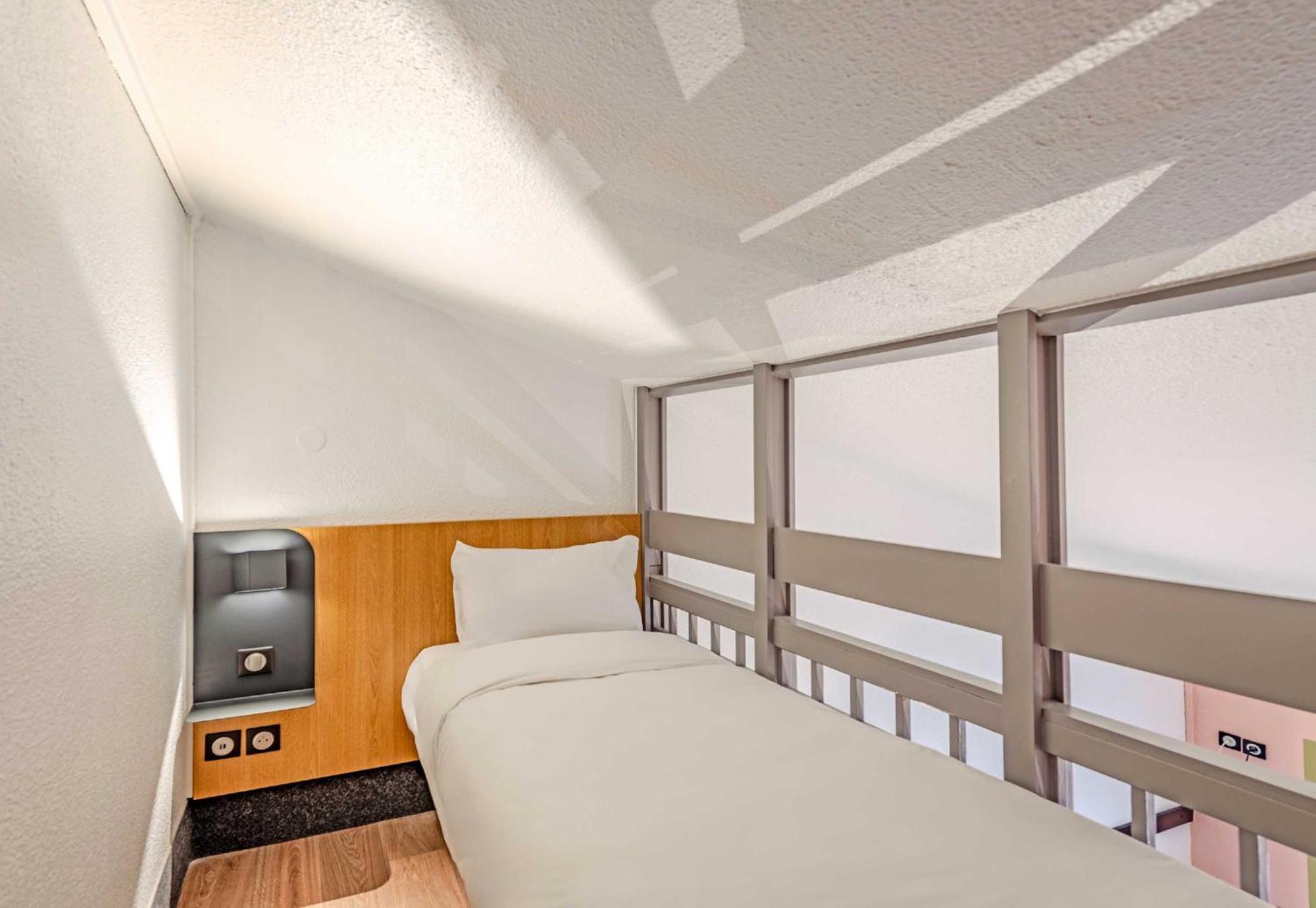 B&B Hotel Brest Kergaradec Aeroport Gouesnou Bagian luar foto
