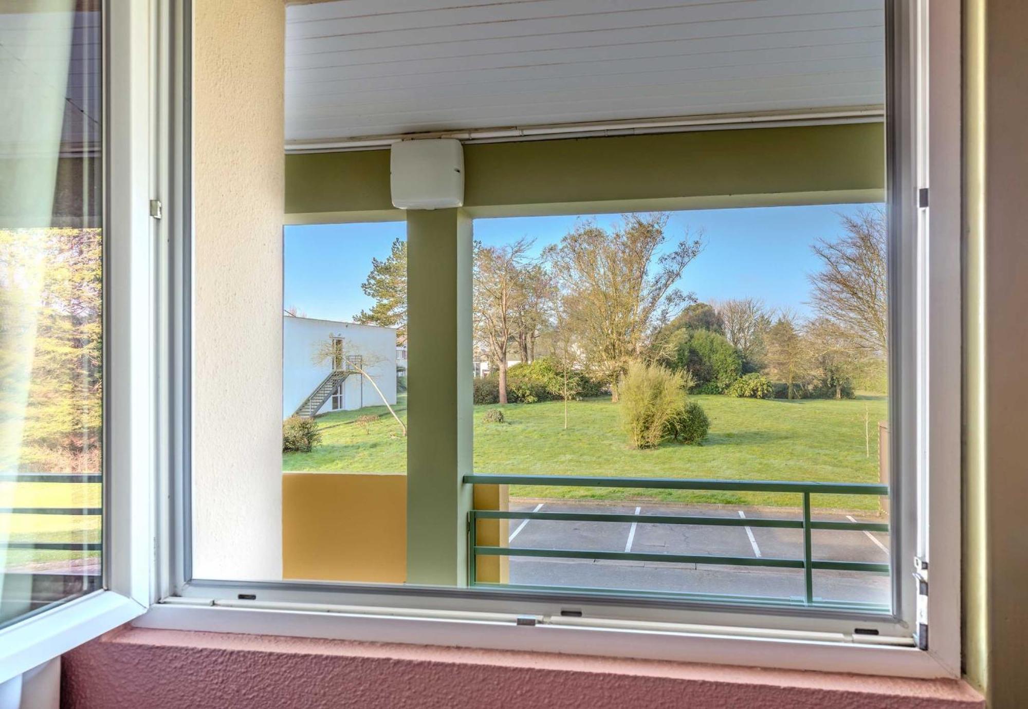 B&B Hotel Brest Kergaradec Aeroport Gouesnou Bagian luar foto