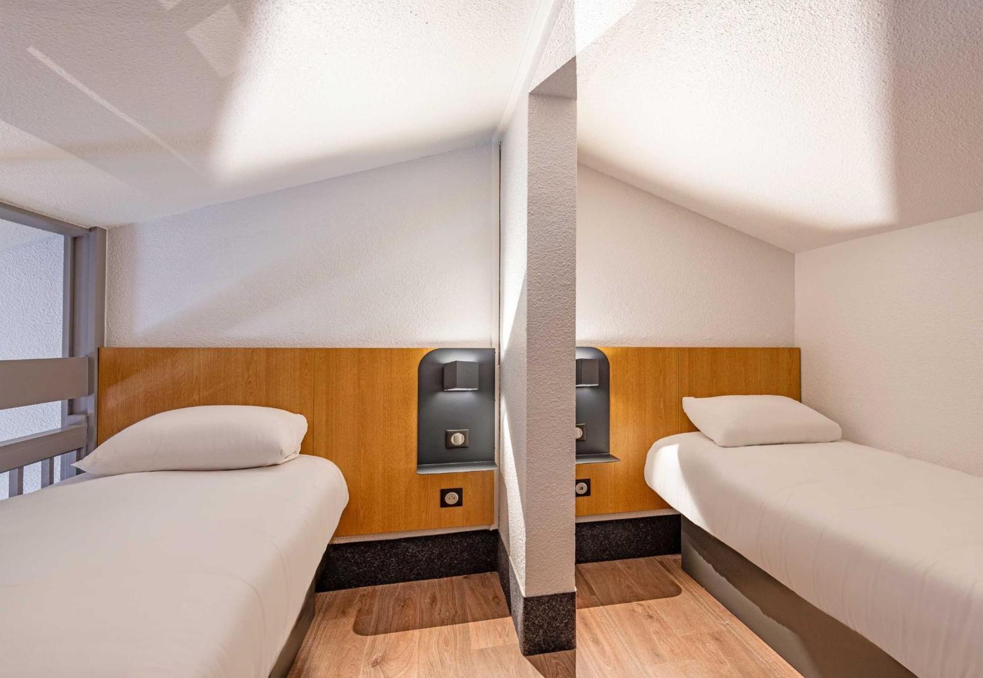 B&B Hotel Brest Kergaradec Aeroport Gouesnou Bagian luar foto
